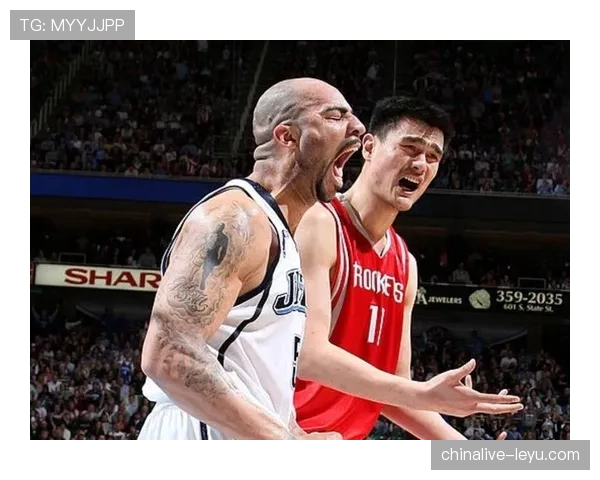 秘鲁队边路突破显威力，团结拼搏助力胜利