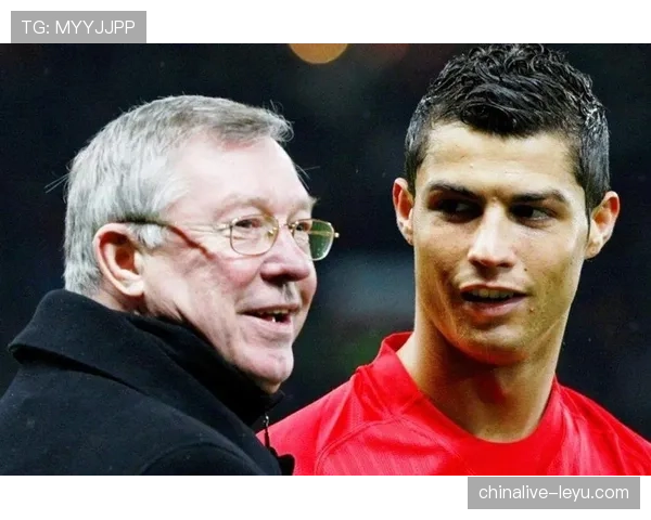 C罗携手弗格森再聚首，众门生齐聚共庆传奇教头辉煌成就，状态回暖点燃球迷期待